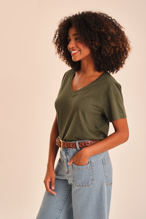 Blusa Basica Gola V Verde Jade - foto 4