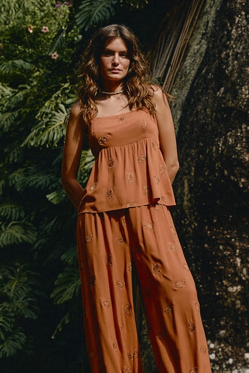 Blusa Bordado Paisley Ocre - foto 1