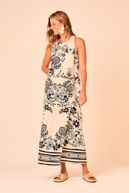 Blusa Cropped Floral Arabesco Estampado - foto 2
