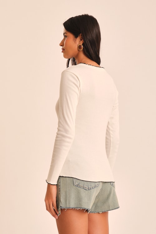 Blusa Detalhe Frufru Off - foto 4