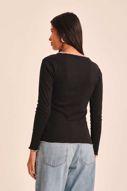Blusa Detalhe Frufru Preto - foto 4