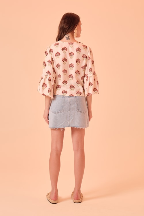 Blusa Flor Batik Estampado - foto 4