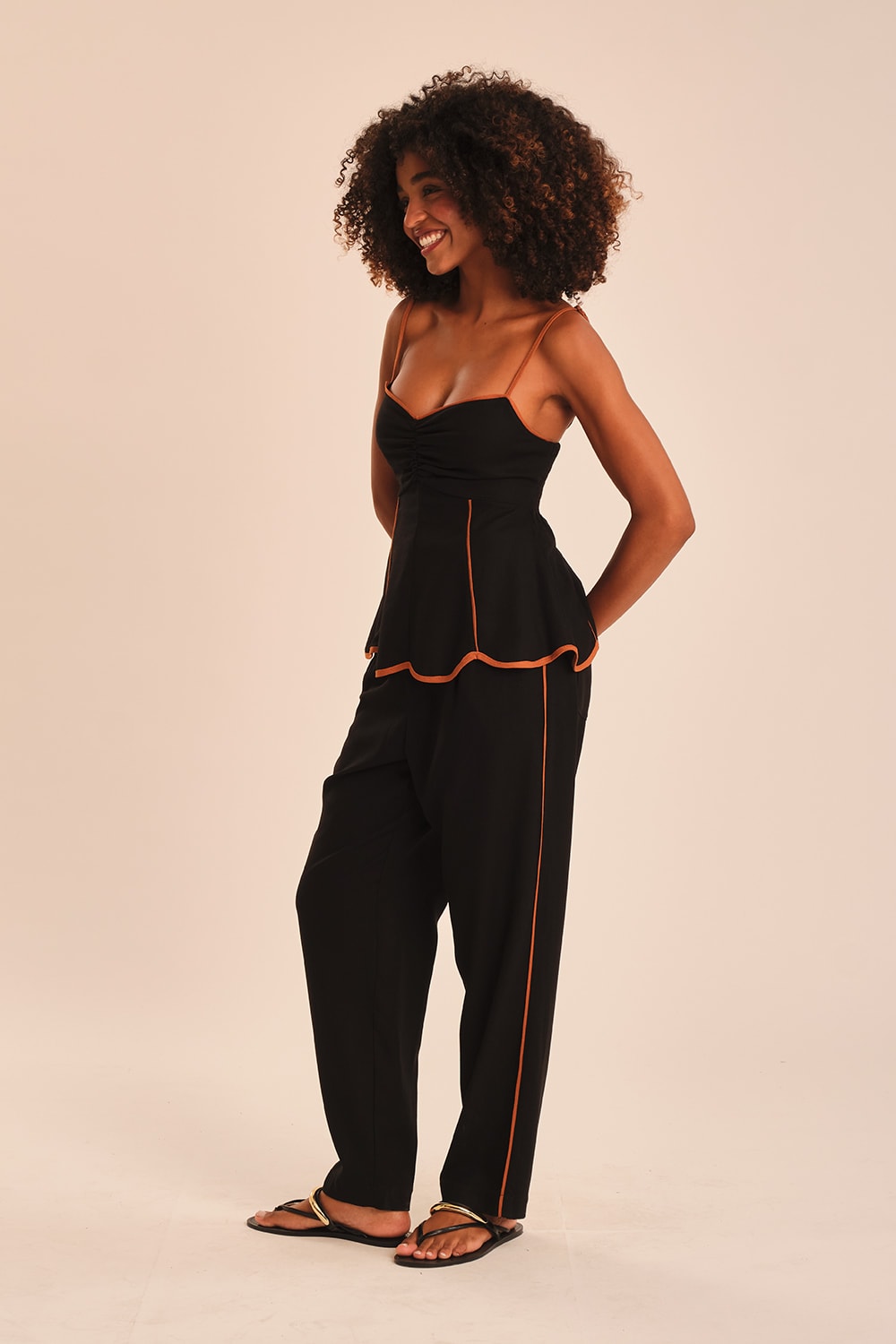 Blusa Linho Detalhe Preto