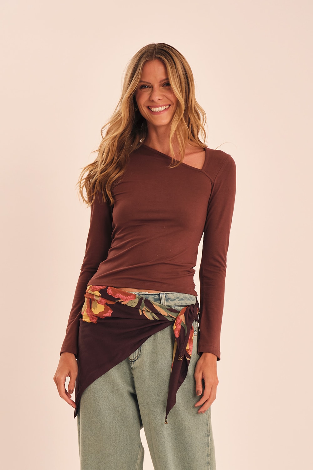 Blusa Manga Longa Assimetrica Marrom Cafe