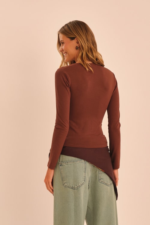 Blusa Manga Longa Assimetrica Marrom Cafe - foto 4