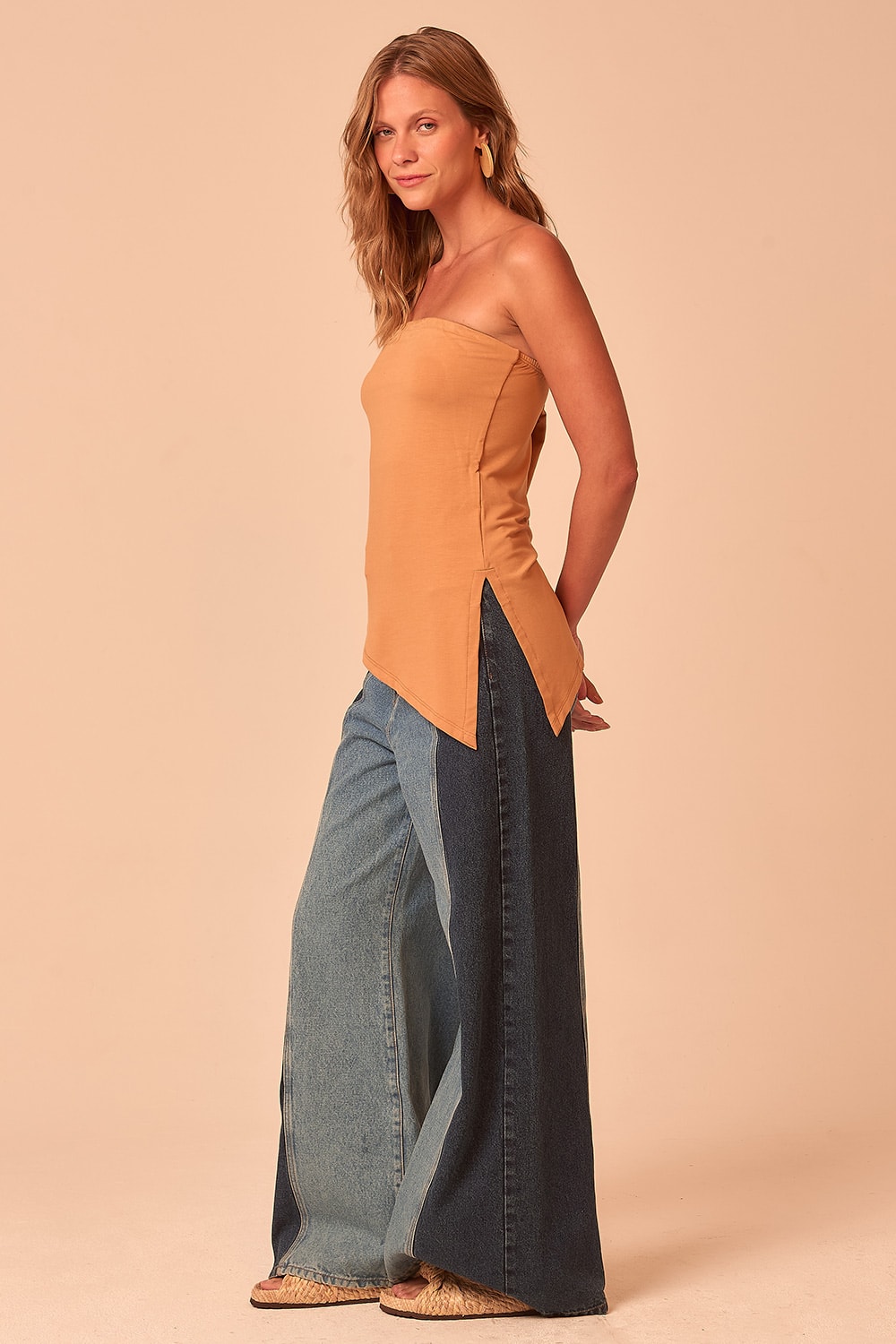 Blusa Recorte Assimetrica Bege
