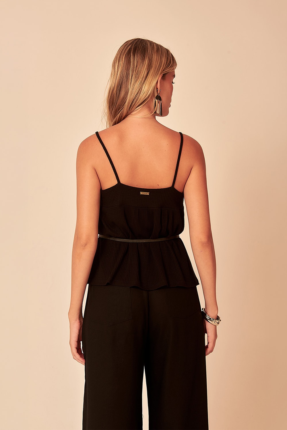 Blusa Recorte Decote Preto