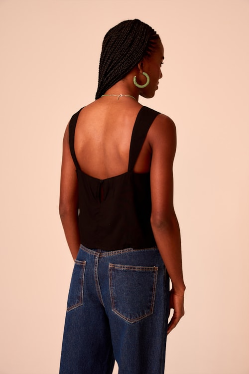 Blusa Refugio Preto - foto 3