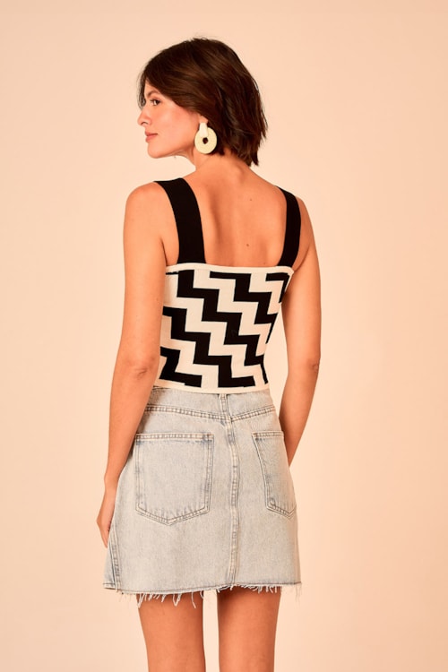Blusa Tricot Chevron Preto - foto 4