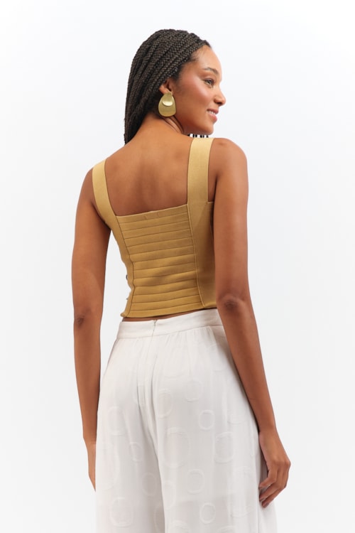 Blusa Tricot Festejar Dourado - foto 4