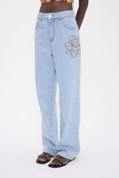 Calca Jeans Bordado Flor Jeans Claro - foto 6