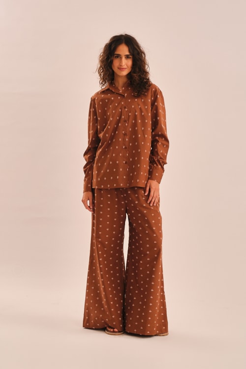 Camisa Algodão Bordado Marrom Argila - foto 1