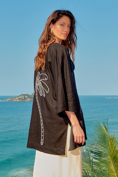Kimono Coqueiro Bordado Preto - foto 1