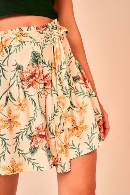 Short Floral Lotus Estampado - foto 3
