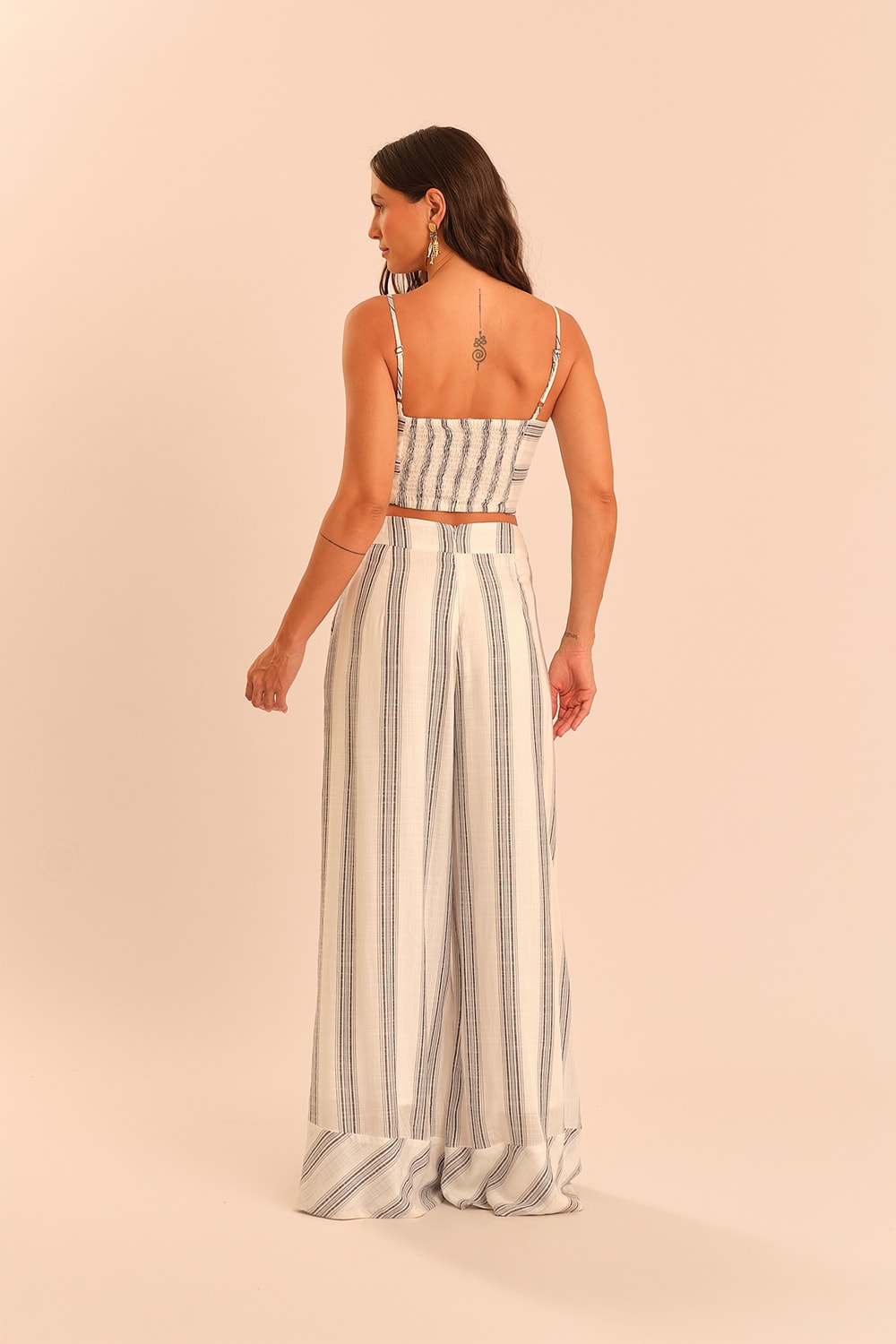 Top Listra Yuna Listrado