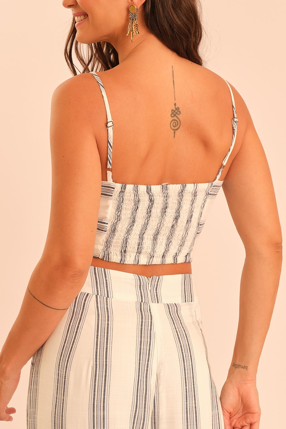 Top Listra Yuna Listrado