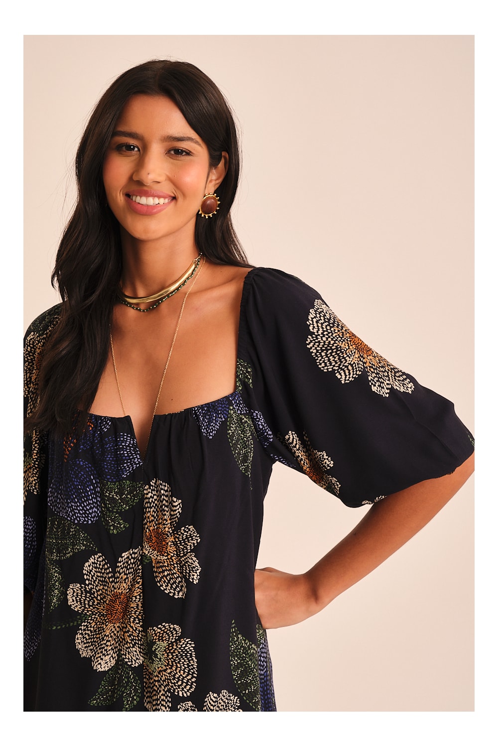 Vestido Curto Flor De Acafrao Estampado