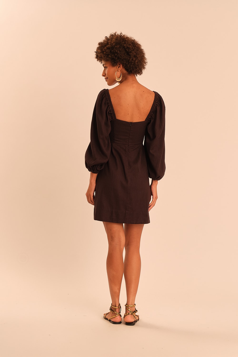 Vestido Curto Linho Basic Preto