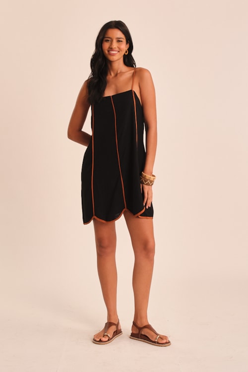 Vestido Curto Linho Detalhe Preto - foto 1