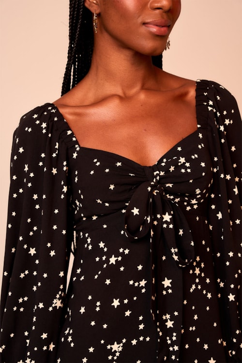 Vestido Curto Noite Estrelada Estampado - foto 4