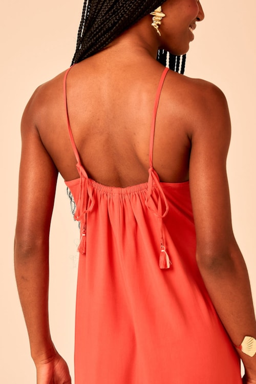 Vestido Curto Peixe Bordado Vermelho - foto 6