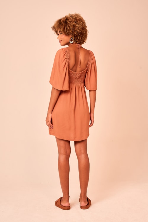 Vestido Curto West Caramelo - foto 4