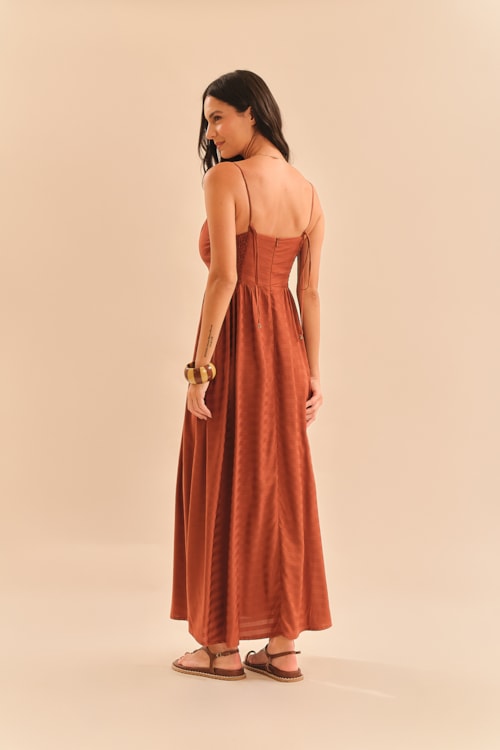 Vestido Maquinetado Stripe Marrom Terra - foto 6